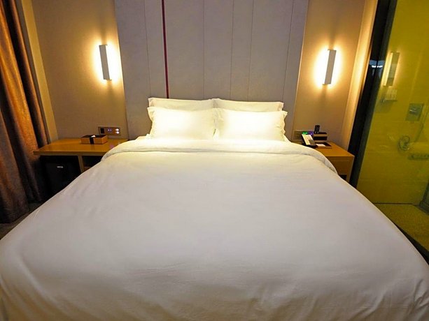 Lavande Hotel Suzhou Guanqian