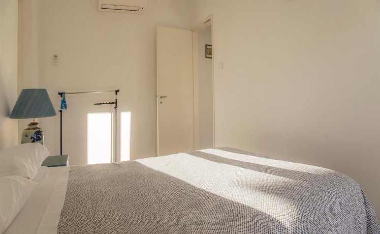 B34 - Central Townhouse in Lagos
