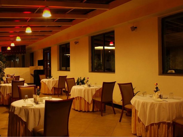OYO 642 The Atrium Boutique Hotel