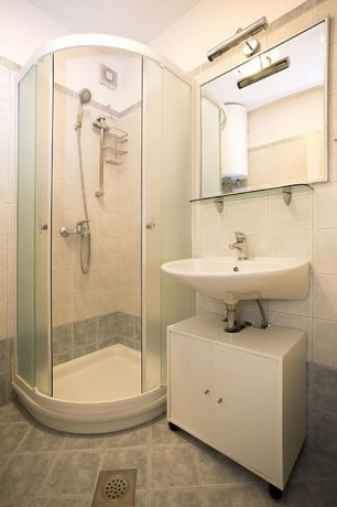 Apartments Marija - 500 m from beach
