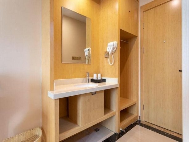 GreenTree Inn Taiyuan Yingze Street Provincial Committee Express Hotel