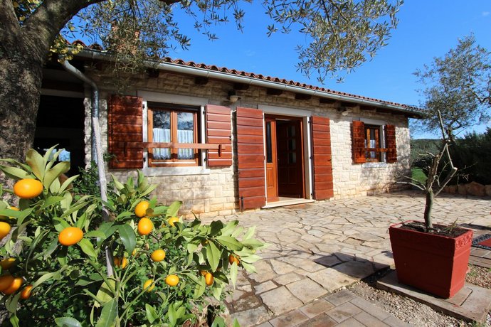 San Pruti Holiday House