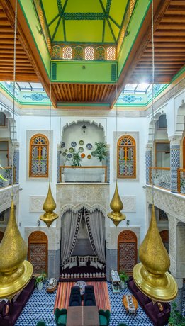 Riad Fes Nass Zmane