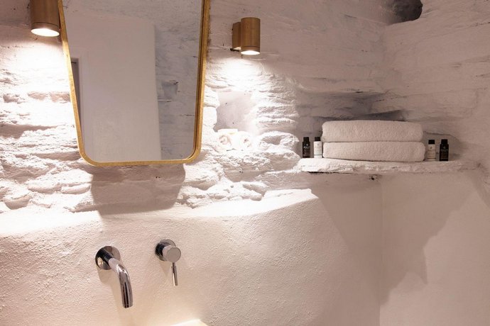 Aeolis Tinos Suites