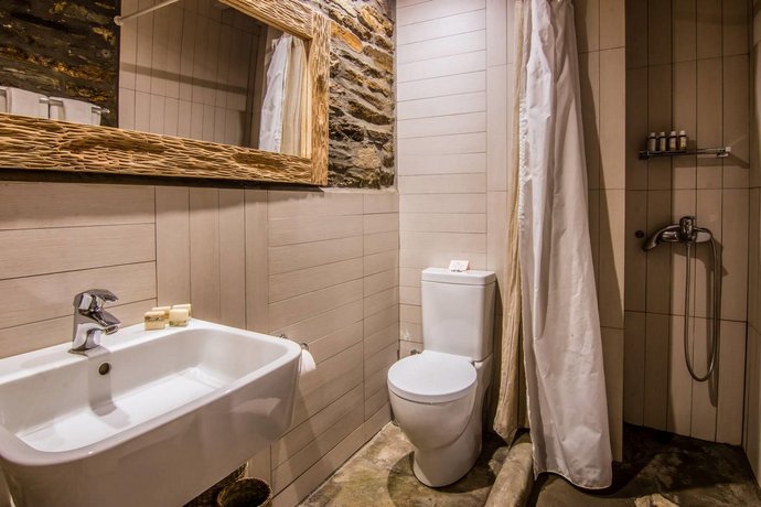 Aeolis Tinos Suites