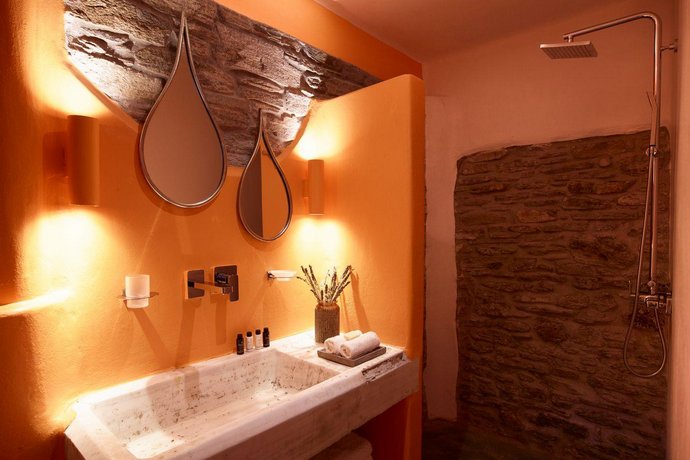 Aeolis Tinos Suites