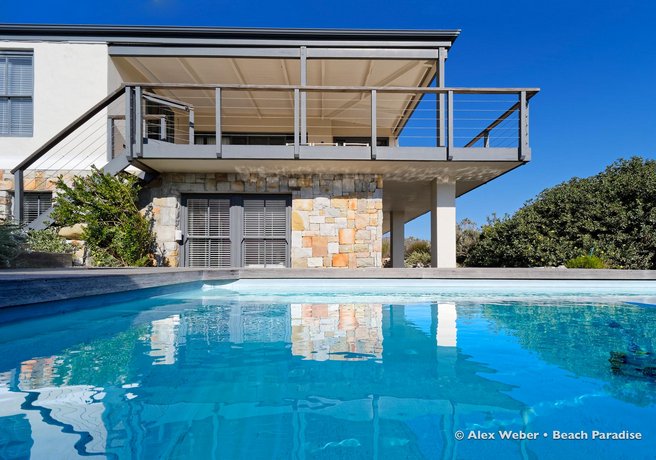 Beach Paradise Holiday Home