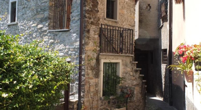 Casa Antico Borgo Lenno