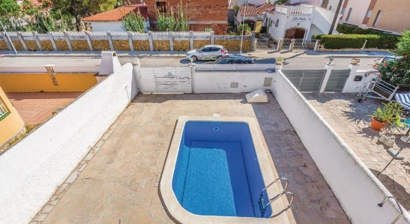 Casa con piscina en Miami Platja