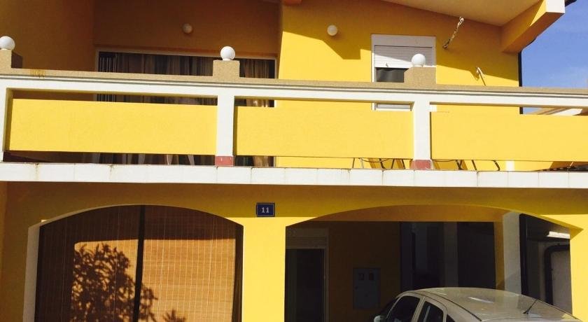 Apartments Batovanja Privlaka