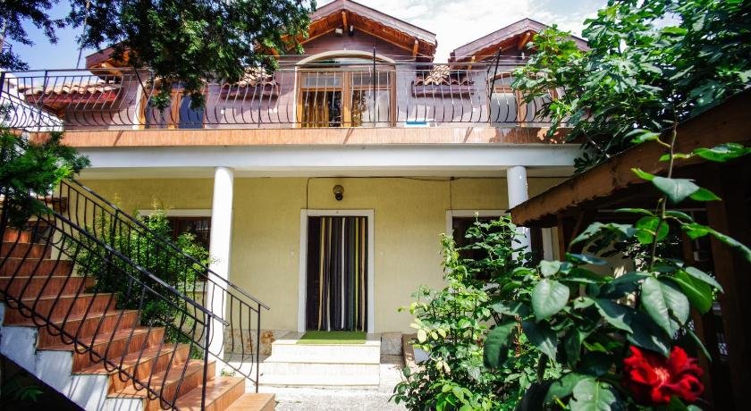 Guest House Yoanna
