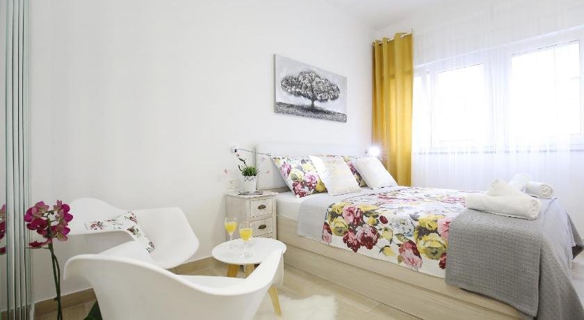 A'marie Apartments