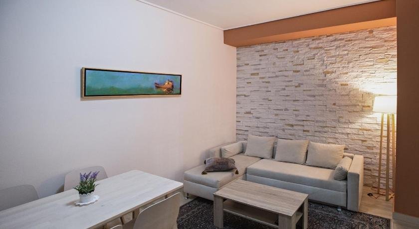 Paradise Apartment in Peiraiki