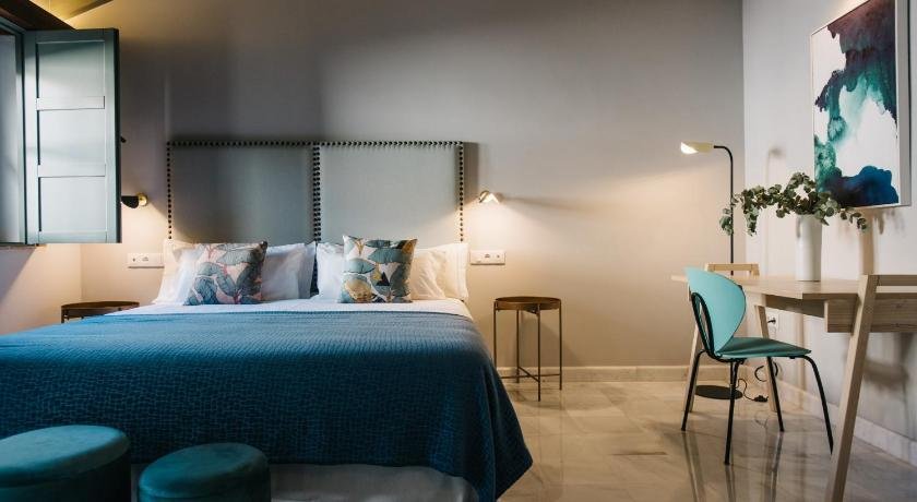Rocio 17 Luxury Apartment with Shared-Patio