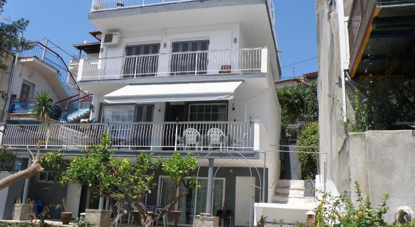 Seaside Villa Neos Marmaras