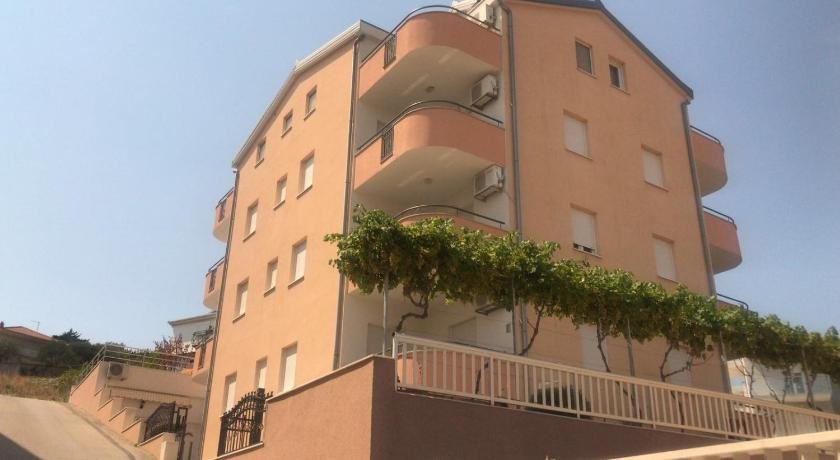 Apartments Villa Zica