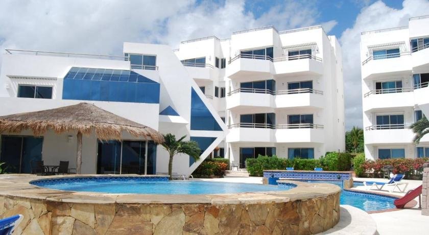 Hermoso condominio frente al mar