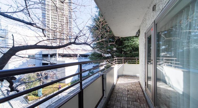 NIYS apartments 09 type - are a 1 minute walk from JR Meguro station