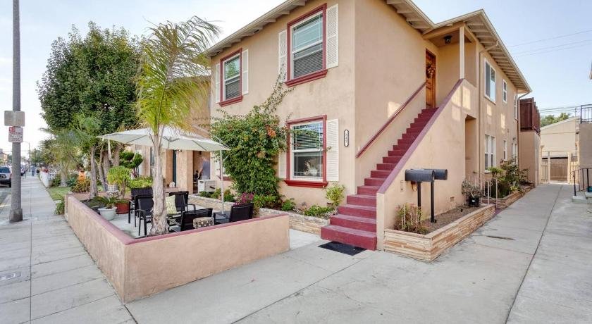 New Belmont Shore Retreat with free Parking Walk to Beaches