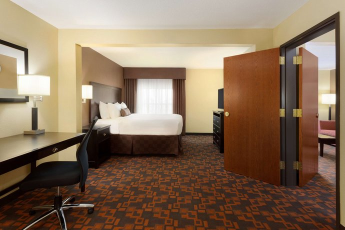 Country Inn & Suites by Radisson Wolfchase-Memphis TN