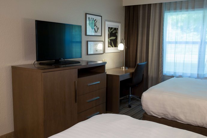 Country Inn & Suites by Radisson Platteville WI