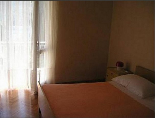 Apts & rooms Frano - 50m from beach