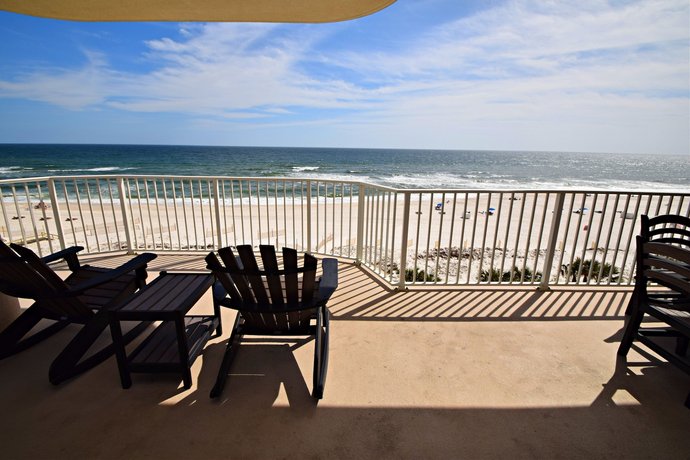 Regency Isle 501 by RedAwning