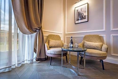 Rivalta Hotel - Alfieri Collezione (ex. Alfieri Signature Suites - Alfieri Collezione)