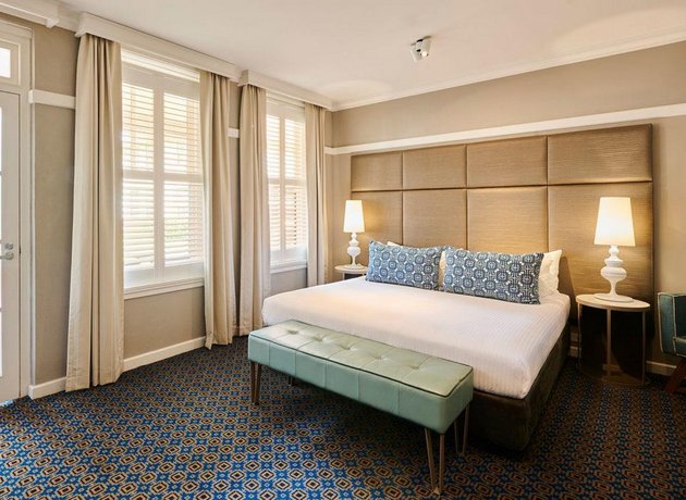 Hotel Kurrajong Canberra