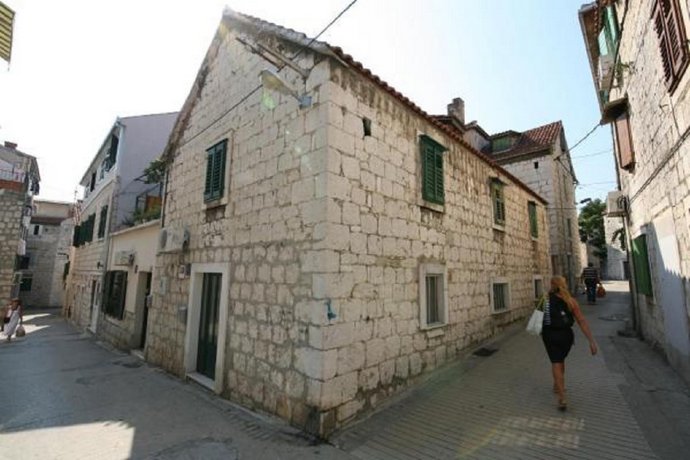 Apartment Dujas