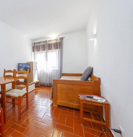 B14 - Heart of Old Town Apartment