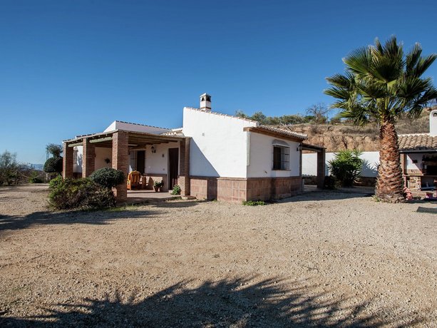 Roofed Cottage in Andalusia with fantastic pool and garden