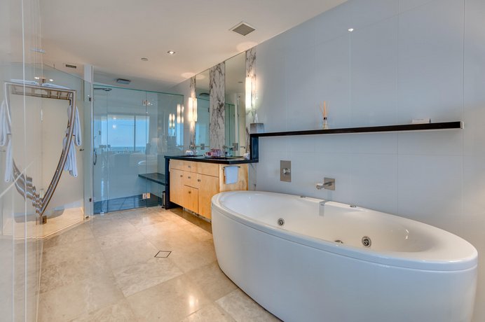 Oceans Mooloolaba