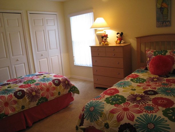 Villa Disney Vacation Rental 4 Bedroom With Heated Pool and Spa