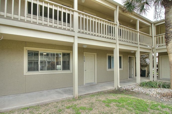 Courtyard 115 1 Bedroom 1 Bathroom Condo
