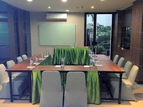 The Green Hotel Bekasi