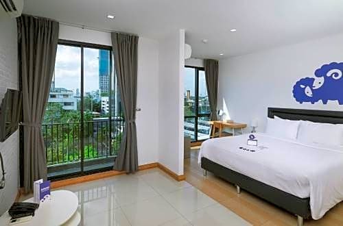 Kokotel Bangkok Sukhumvit 50