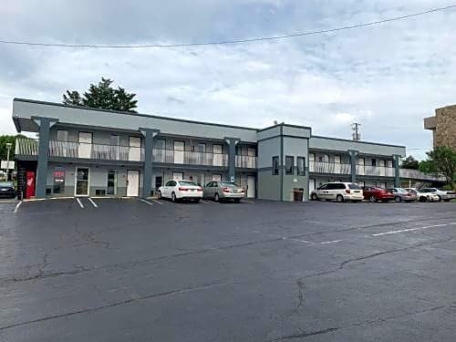 Royal Inn & Suites Knoxville