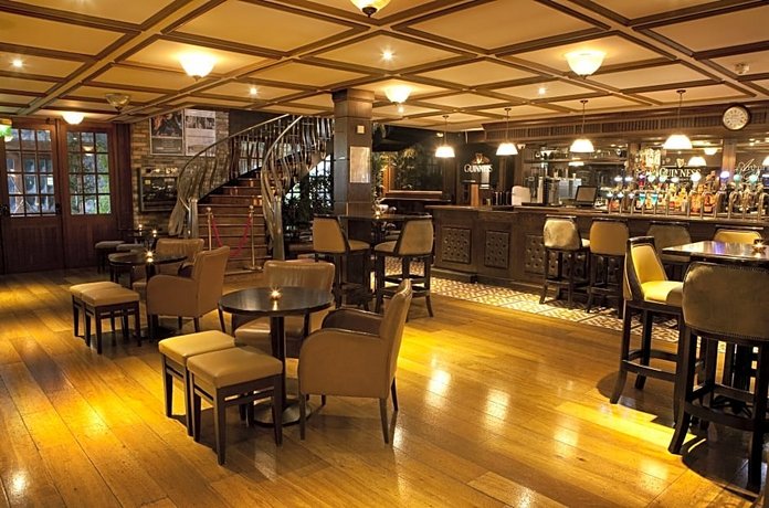 Court Yard Hotel