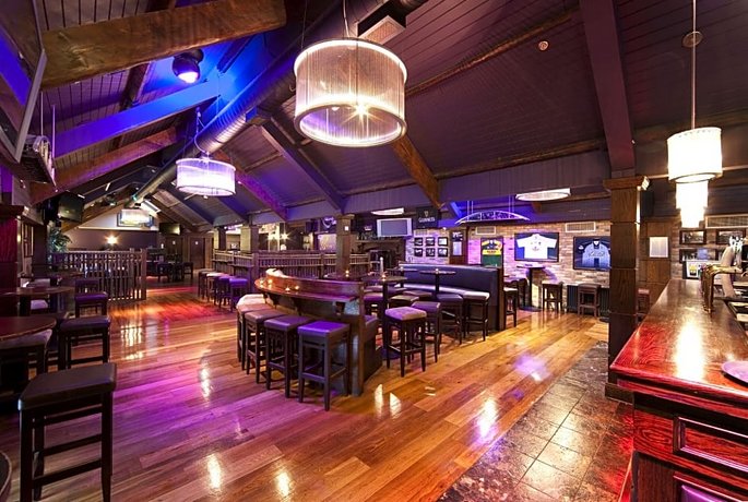 Court Yard Hotel