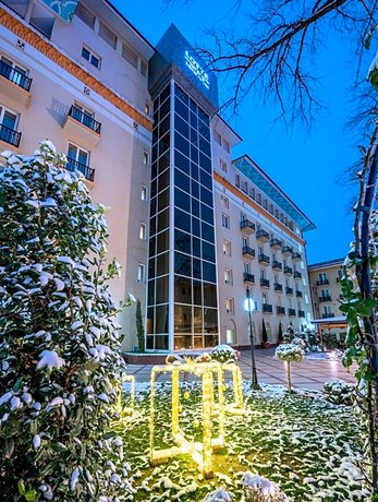 Lotte City Hotel Tashkent Palace