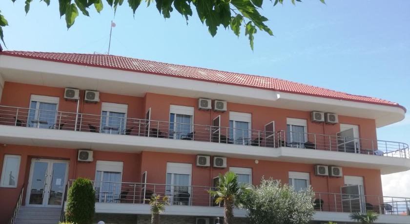 Denis Studios and Apartments