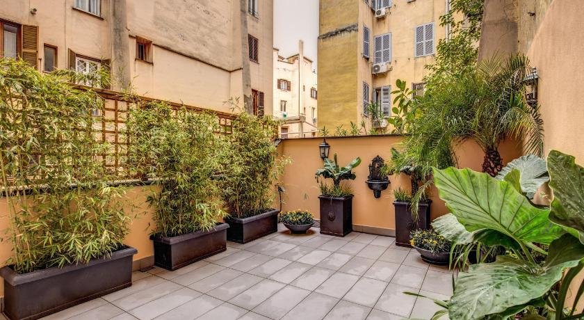 Stylish flat terraced Vatican Area