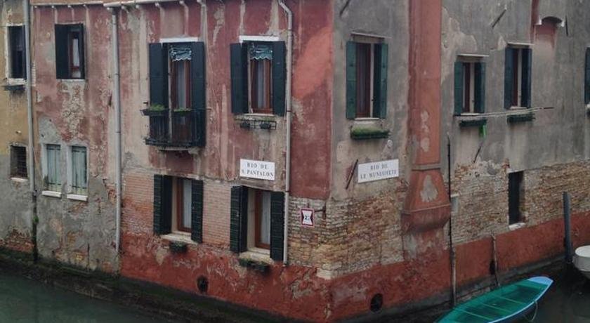 Venice Romantic Home