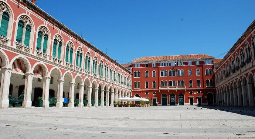 Fairy Of The Seas Apartments
