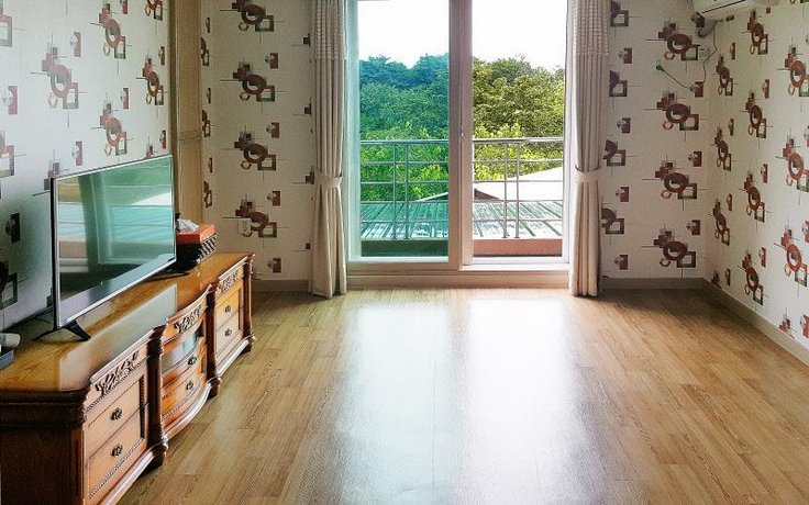 Sun Rising House