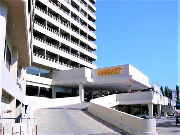 Angket condominium fully furnished 14th floor studio apartment