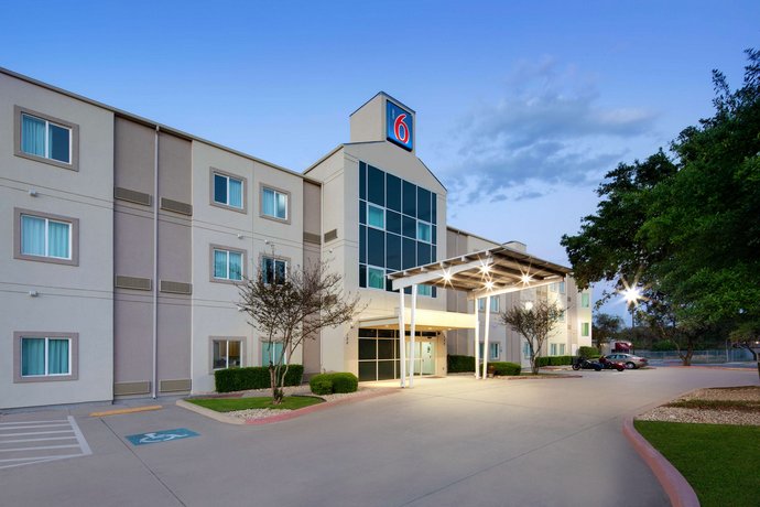 Motel 6 San Antonio Airport