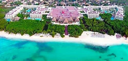 Family Concierge at Paradisus La Esmeralda