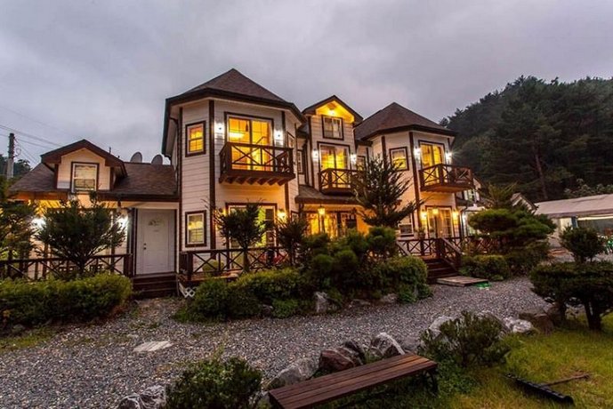 Pyeongchang Stars In Forest Pension